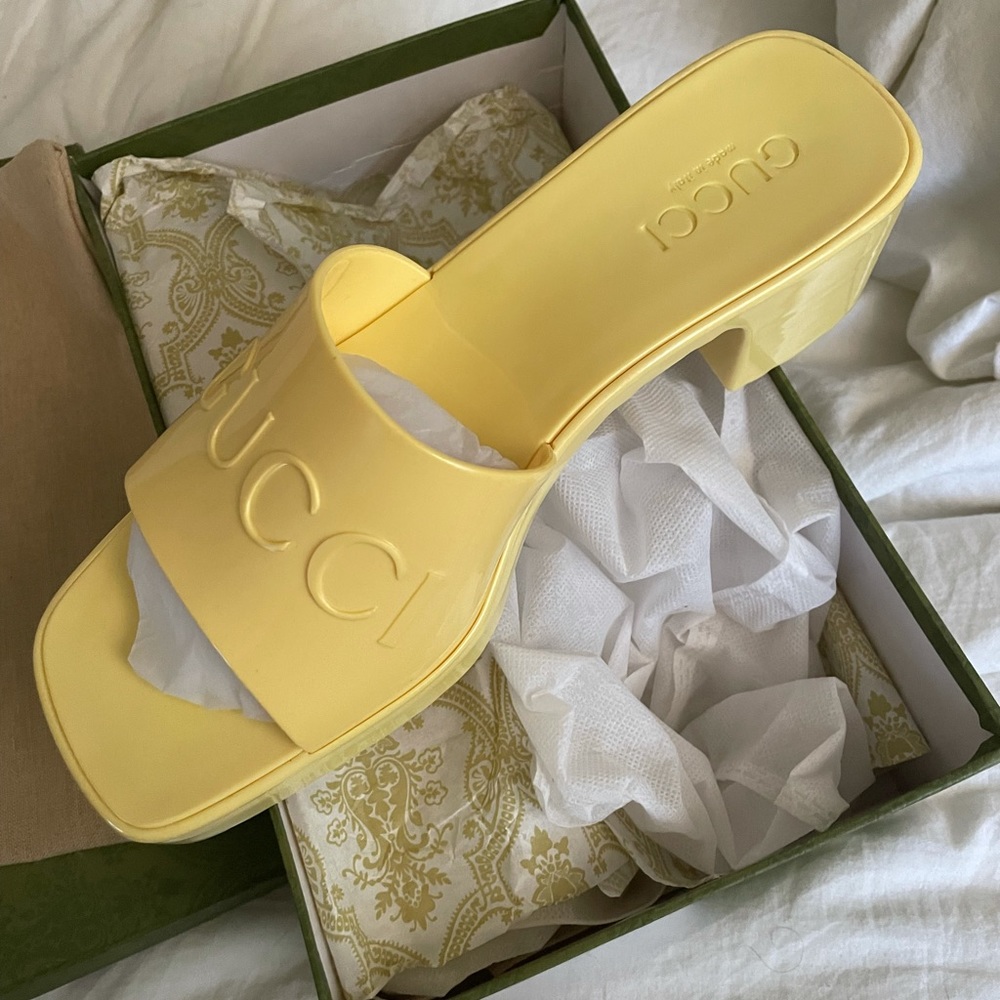 Gucci Rubber Slide Sandals